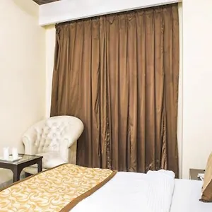 3* Hotel China Town