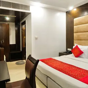 Hotel Benz International
