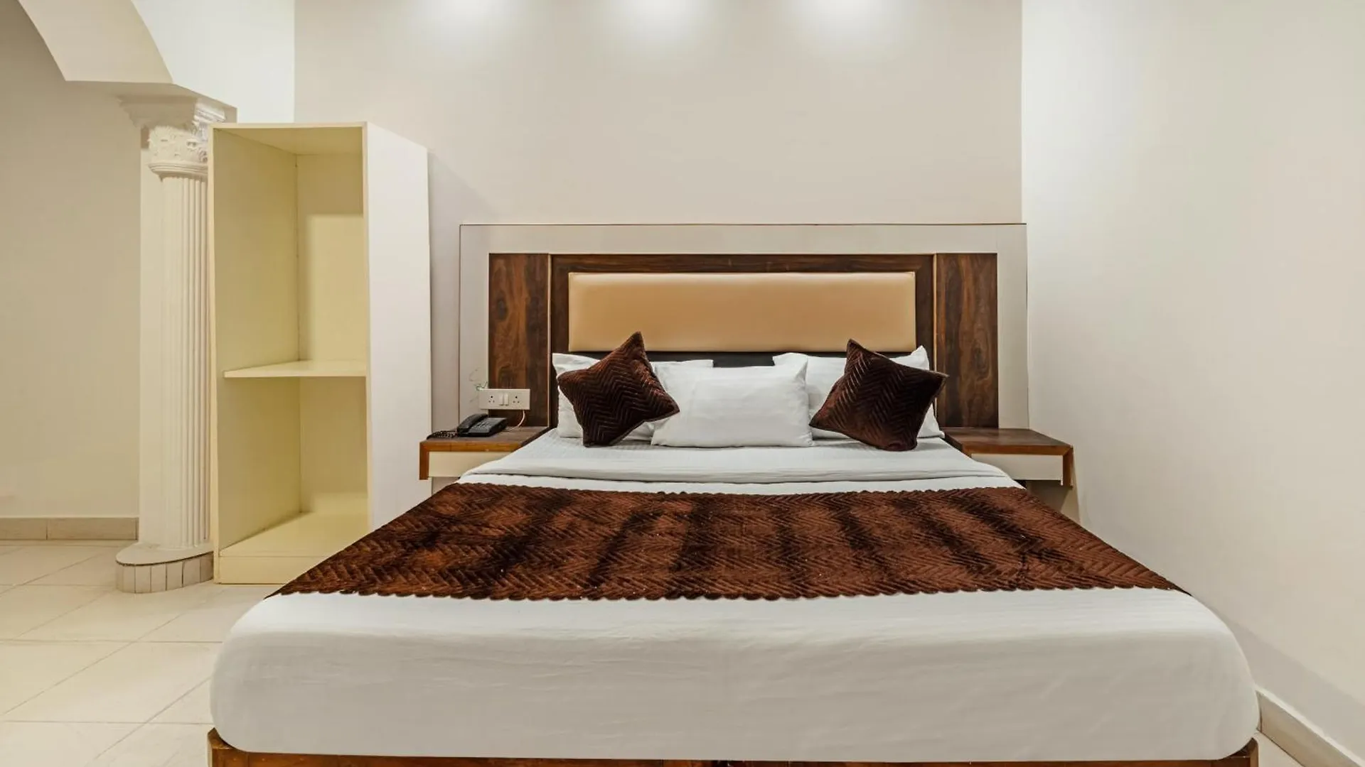 Hotel South Indian Delhi   Delhi (National Capital Territory of India)