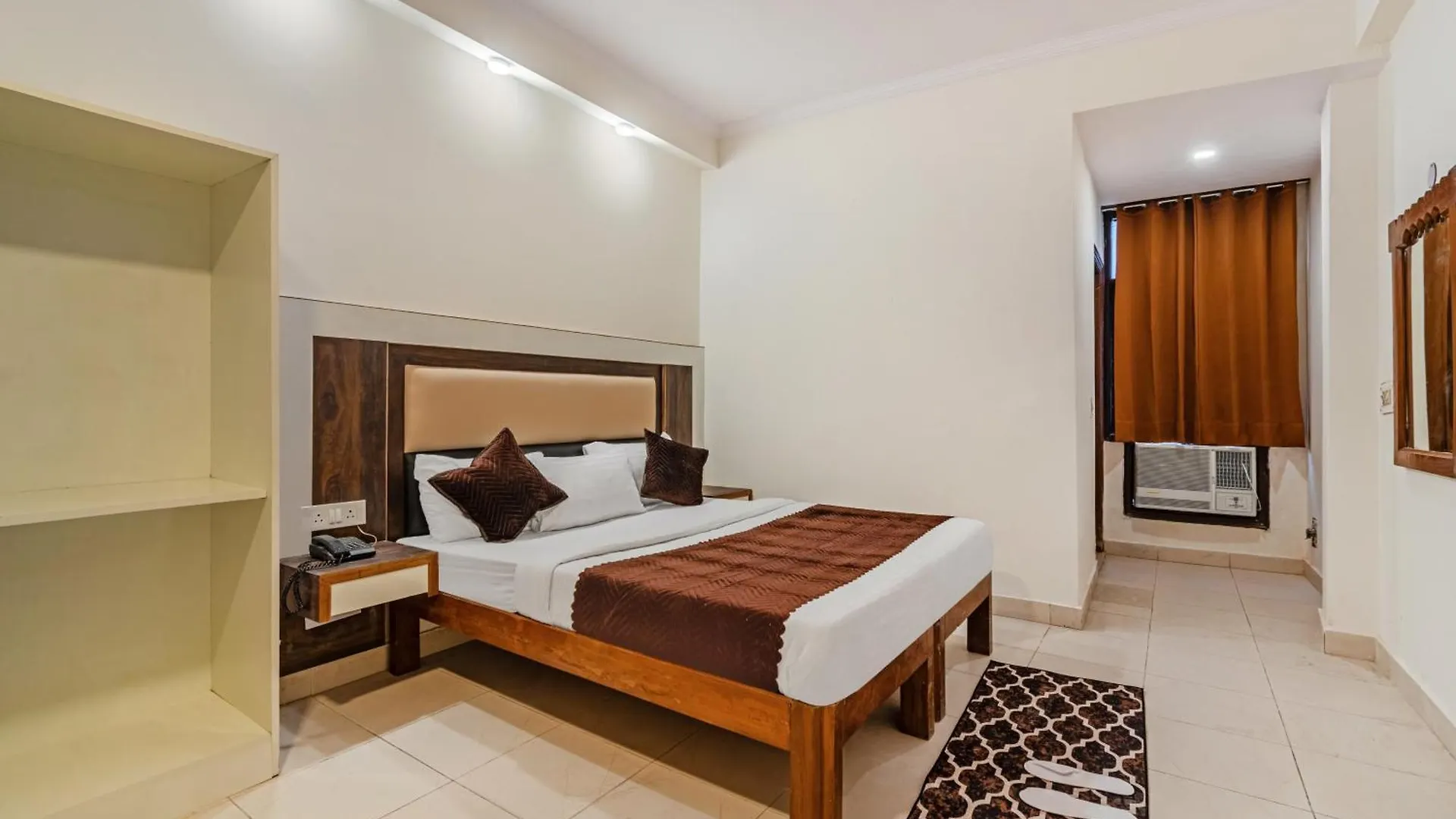 Hotel South Indian Delhi  3*, Delhi (National Capital Territory of India)