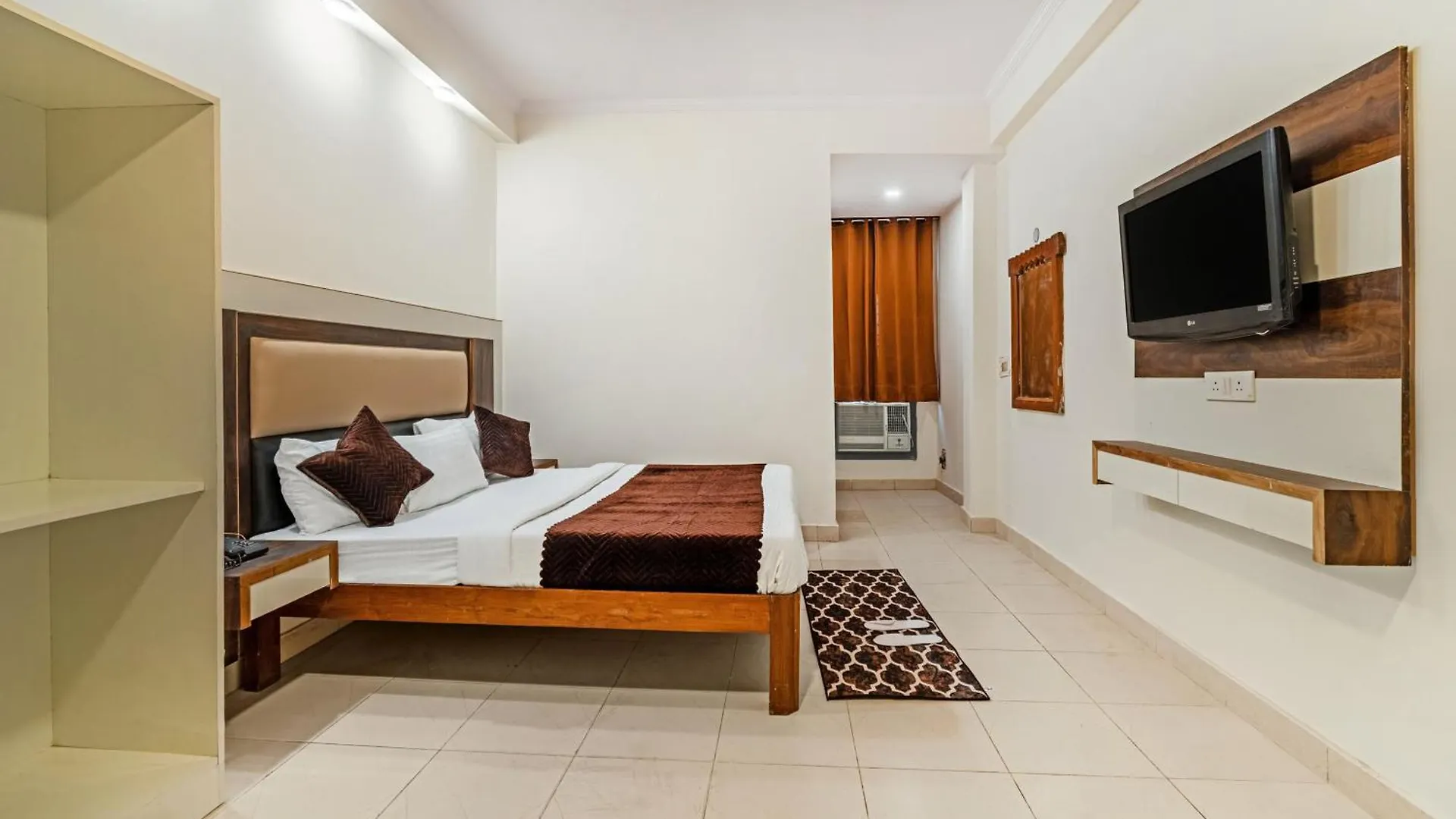 Hotel South Indian Delhi  3*, Delhi (National Capital Territory of India)